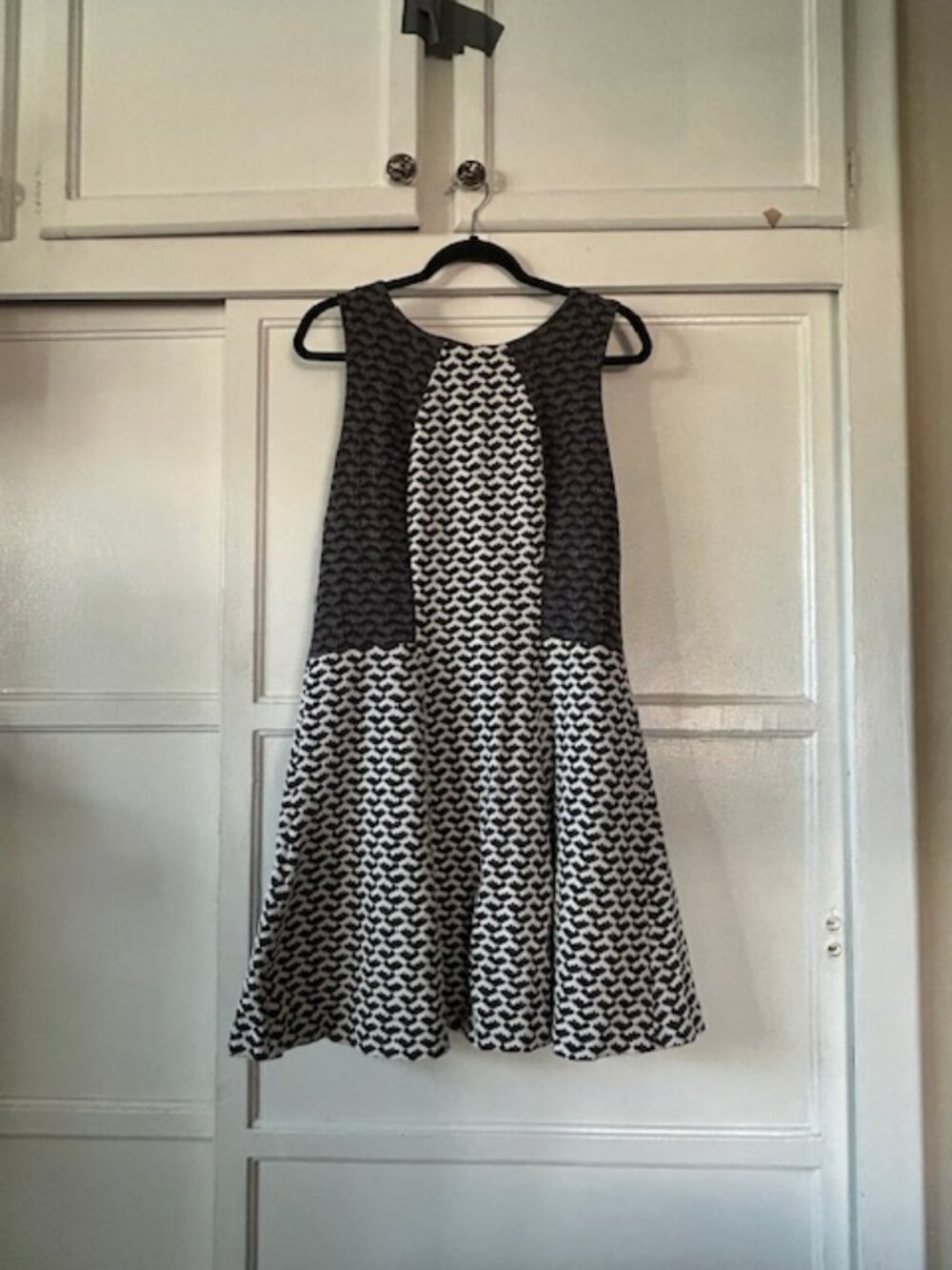 Reiss Geometric Sleeveless Tank Dress 12 Black White Timeless Luxury Chic Party